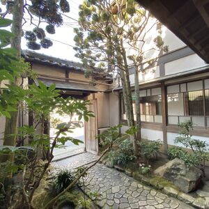 IMG_1624　玄関南東より